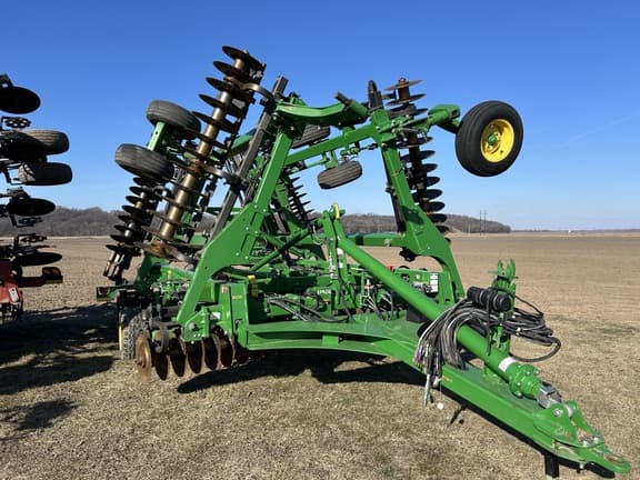Image of John Deere 2660VT Primary image