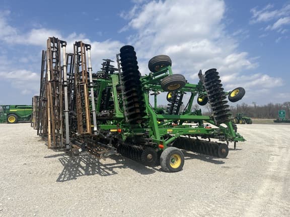 Image of John Deere 2660VT equipment image 2