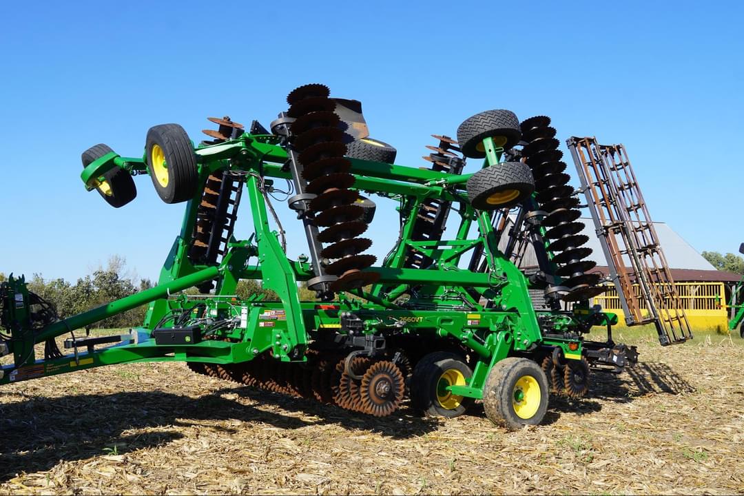 Image of John Deere 2660VT Primary image