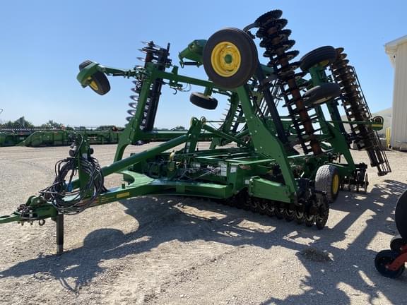 Image of John Deere 2660VT Primary image