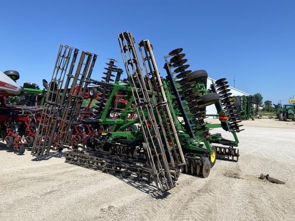 Image of John Deere 2660VT equipment image 4