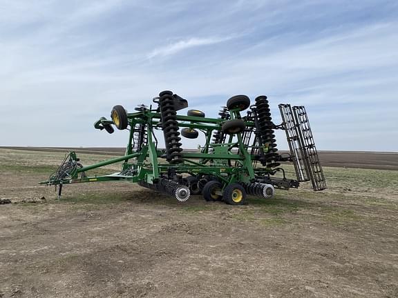 Image of John Deere 2660VT equipment image 2