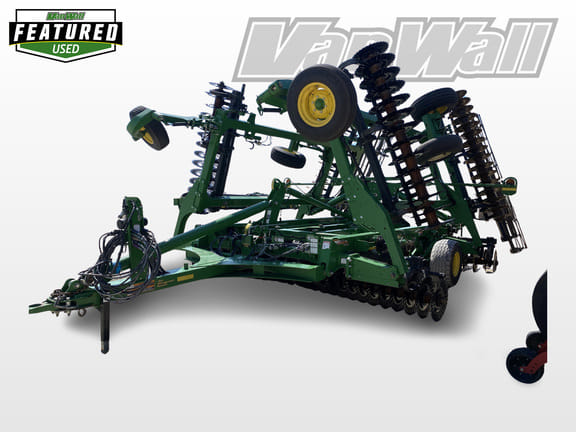 2023 John Deere 2660VT Equipment Image0