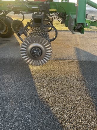 Image of John Deere 2660VT equipment image 4