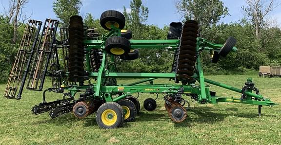 Image of John Deere 2660VT equipment image 1