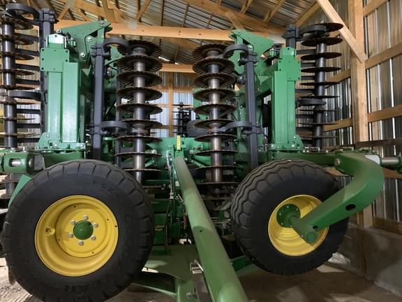 Image of John Deere 2660VT Primary image