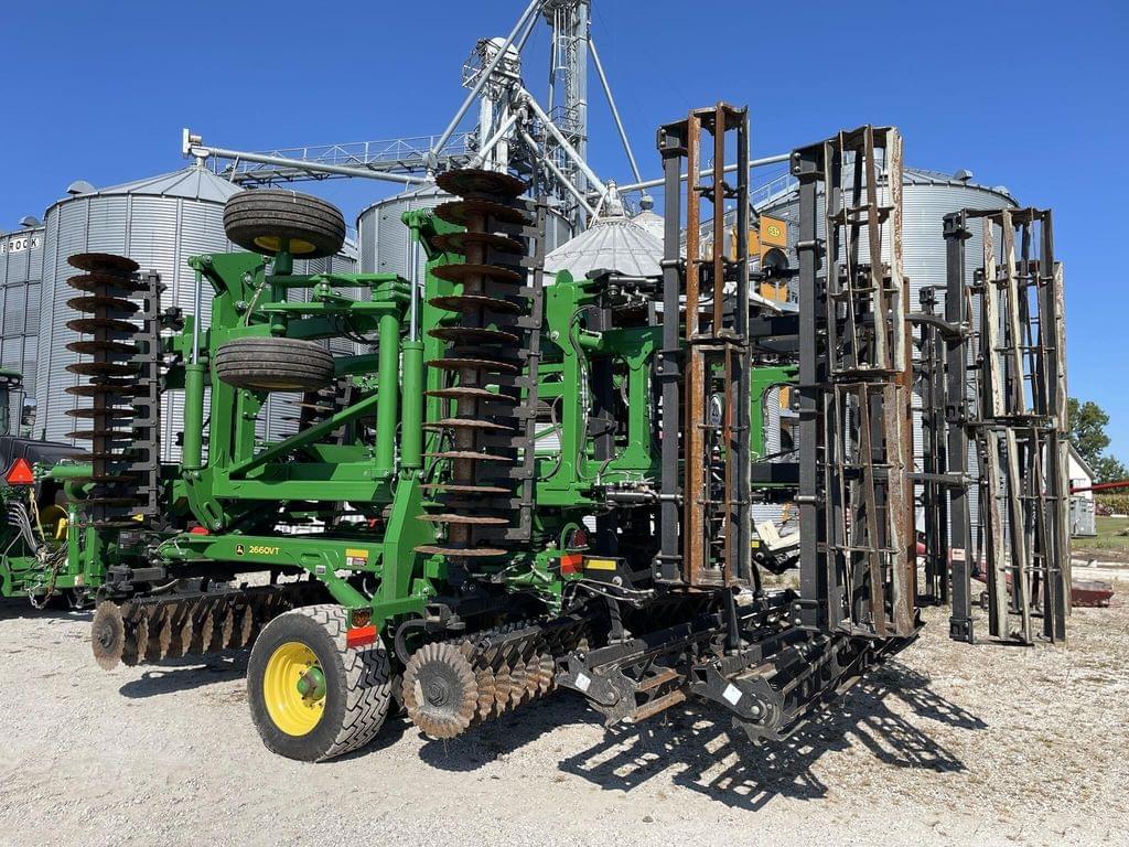 Image of John Deere 2660VT Primary image