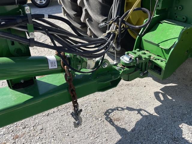 Image of John Deere 2660VT equipment image 3