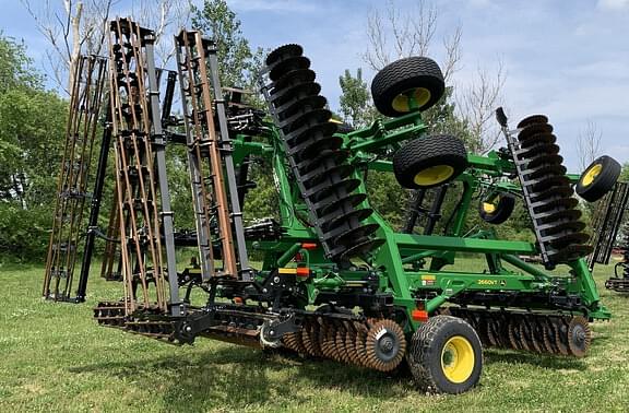 Image of John Deere 2660VT equipment image 2