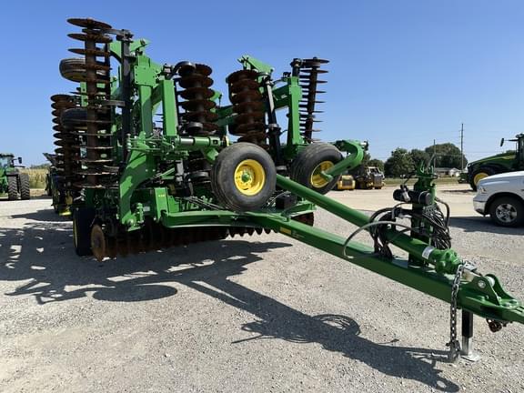 Image of John Deere 2660VT Image 0