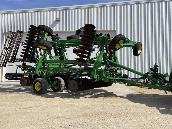 Image of John Deere 2660VT Primary image
