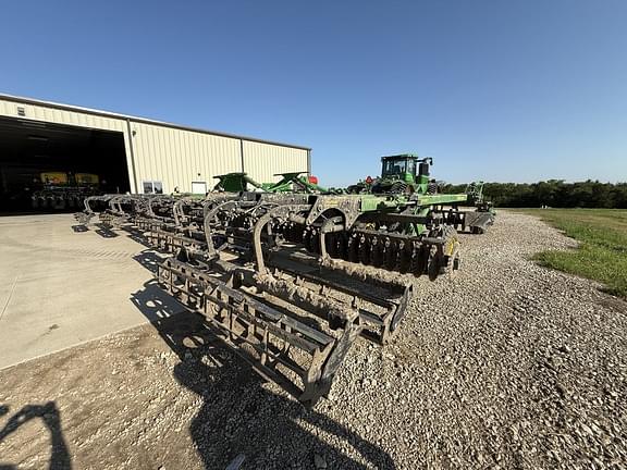 Image of John Deere 2660VT equipment image 2