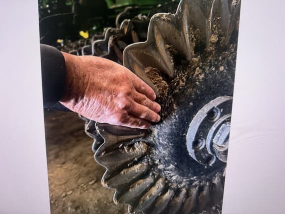 Image of John Deere 2660VT equipment image 2