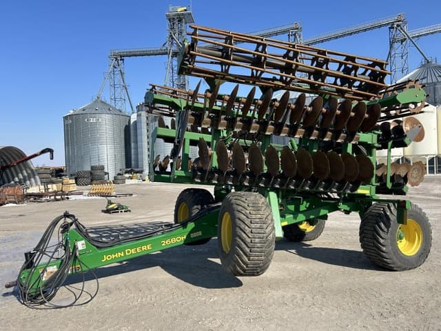Image of John Deere 2680H equipment image 1
