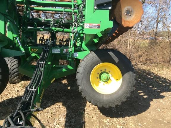 Image of John Deere 2680H equipment image 2