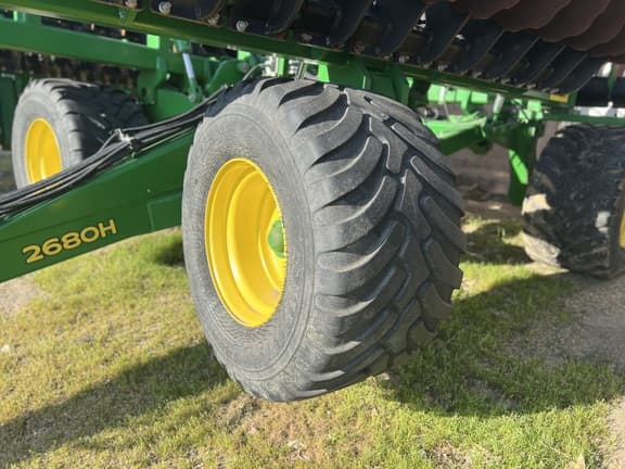 Image of John Deere 2680H equipment image 2