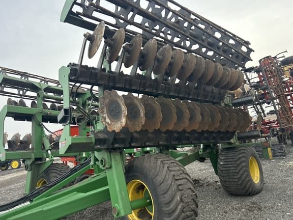 Image of John Deere 2680H equipment image 1