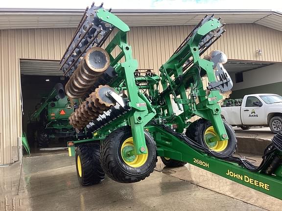 Image of John Deere 2680H equipment image 1
