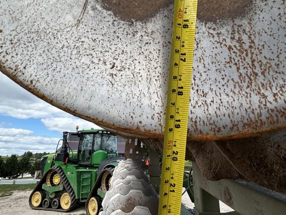 Image of John Deere 2680H equipment image 1