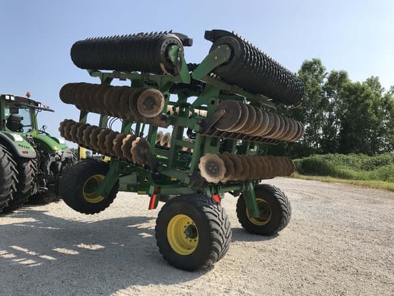 Image of John Deere 2680H equipment image 1