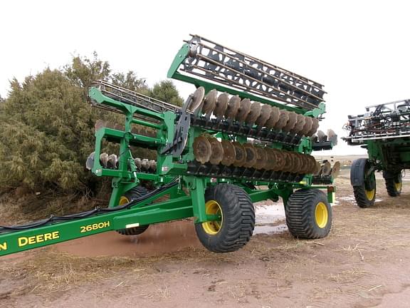 Image of John Deere 2680H equipment image 1