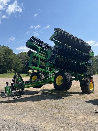 Image of John Deere 2680H Image 1