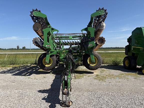 Image of John Deere 2680H equipment image 1