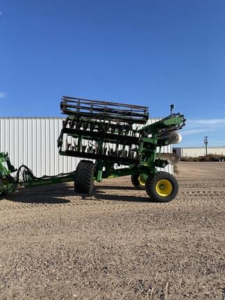 Image of John Deere 2680H equipment image 1