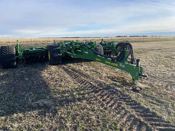 Image of John Deere 2680H equipment image 2