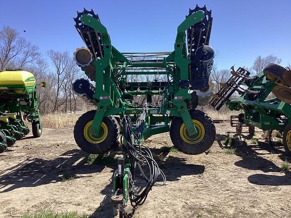 Image of John Deere 2680H equipment image 1