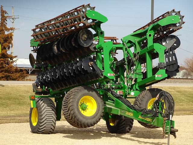 Image of John Deere 2680H equipment image 1