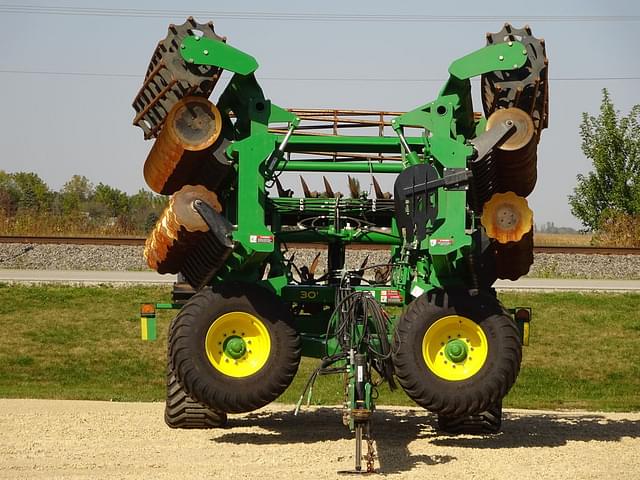 Image of John Deere 2680H equipment image 1