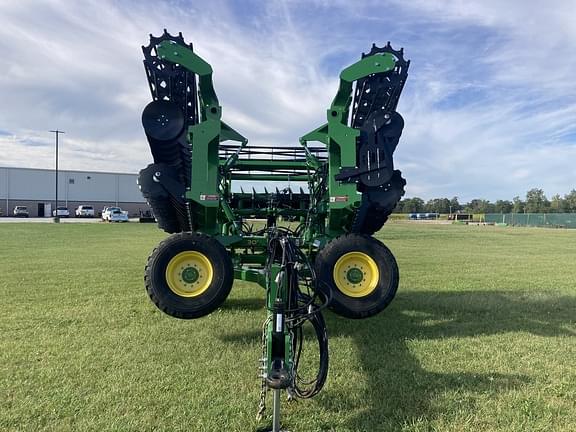 Image of John Deere 2680H equipment image 1