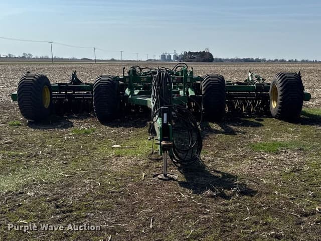 Image of John Deere 2680H equipment image 1