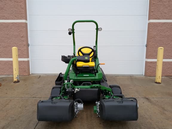 Image of John Deere 2700E equipment image 4