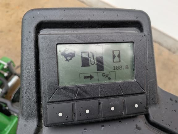 Image of John Deere 2700E equipment image 4