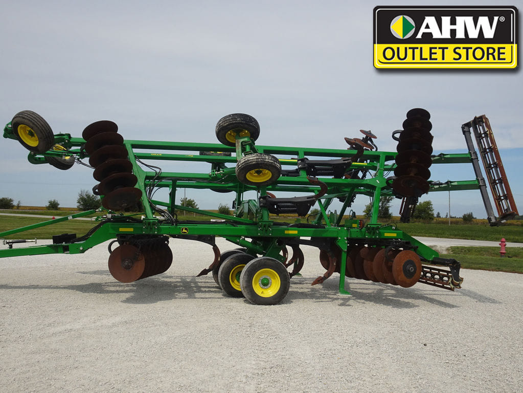 Main image John Deere 2720