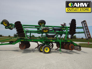 Main image John Deere 2720