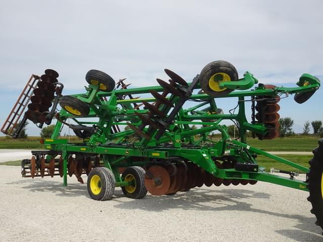 Image of John Deere 2720 equipment image 3
