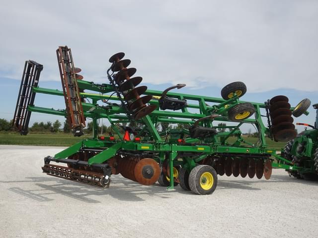 Image of John Deere 2720 equipment image 4