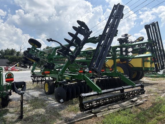 Image of John Deere 2720 equipment image 4