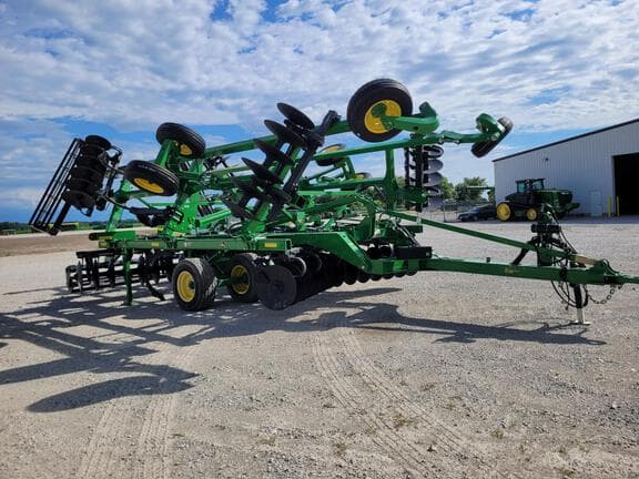 Image of John Deere 2720 equipment image 3