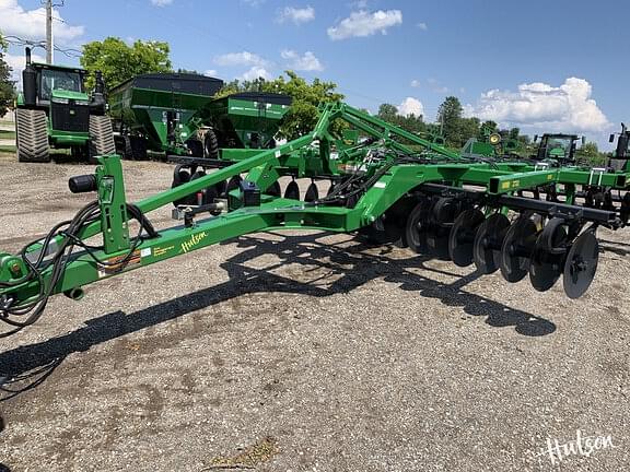 Image of John Deere 2720 equipment image 1