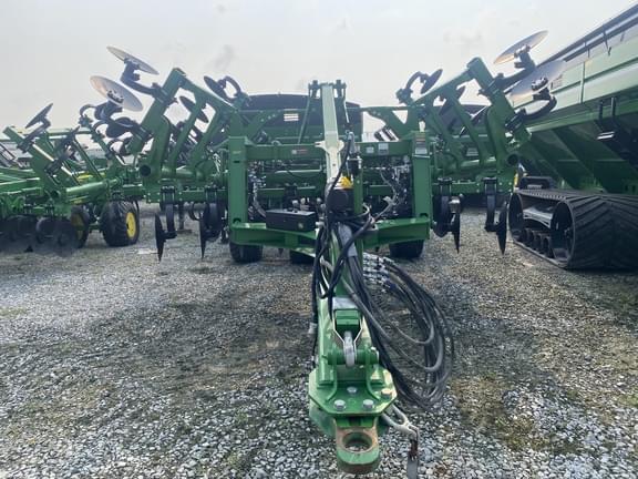 Image of John Deere 2730 equipment image 2