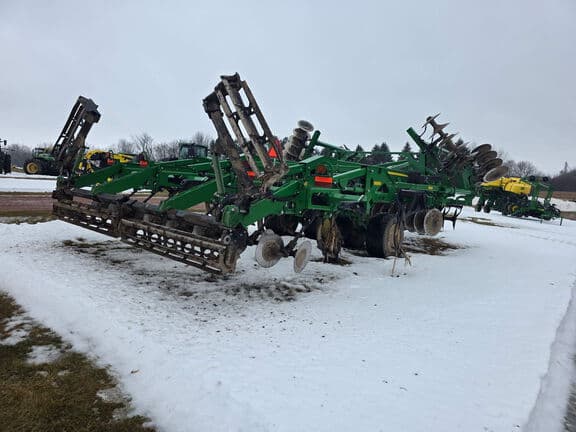 Image of John Deere 2730 equipment image 1