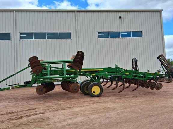 2023 John Deere 2730 Equipment Image0