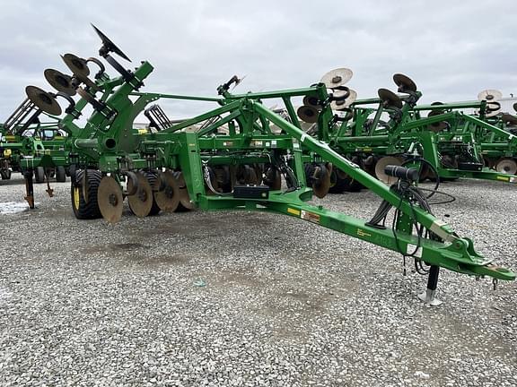 Image of John Deere 2730 Primary image