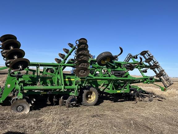 Image of John Deere 2730 Primary Image