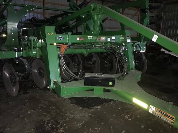 Image of John Deere 2730 equipment image 2