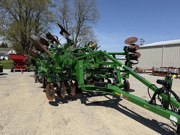 Image of John Deere 2730 Primary image